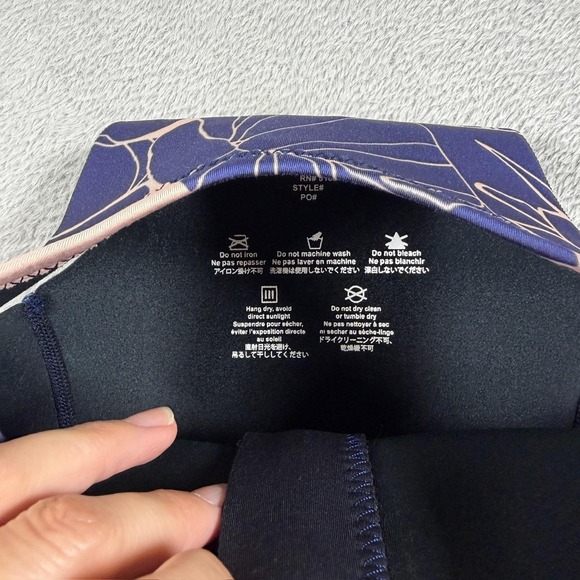 Patagonia R1 Lite Yulex Wetsuit Vest Womens 6 Purple Floral Sleeveless SAMPLE - Picture 4 of 9